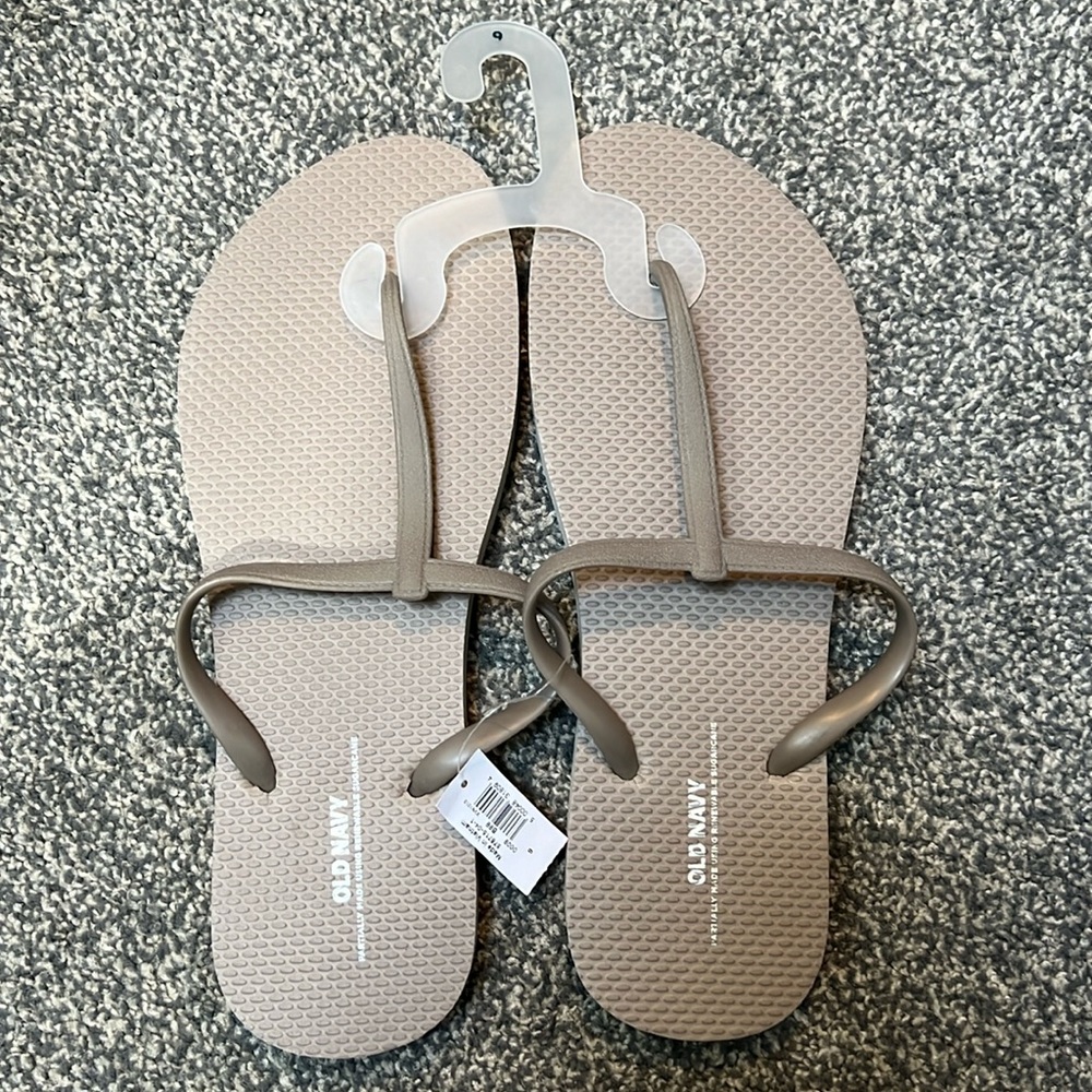 Old Navy Sandals NWT